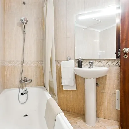 T2 Near The * Albufeira